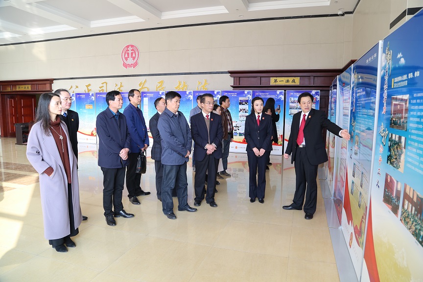 1 荆州市中级人民法院邀请部分在荆全国、省、市人大代表和政协委员视察法院工作。.JPG